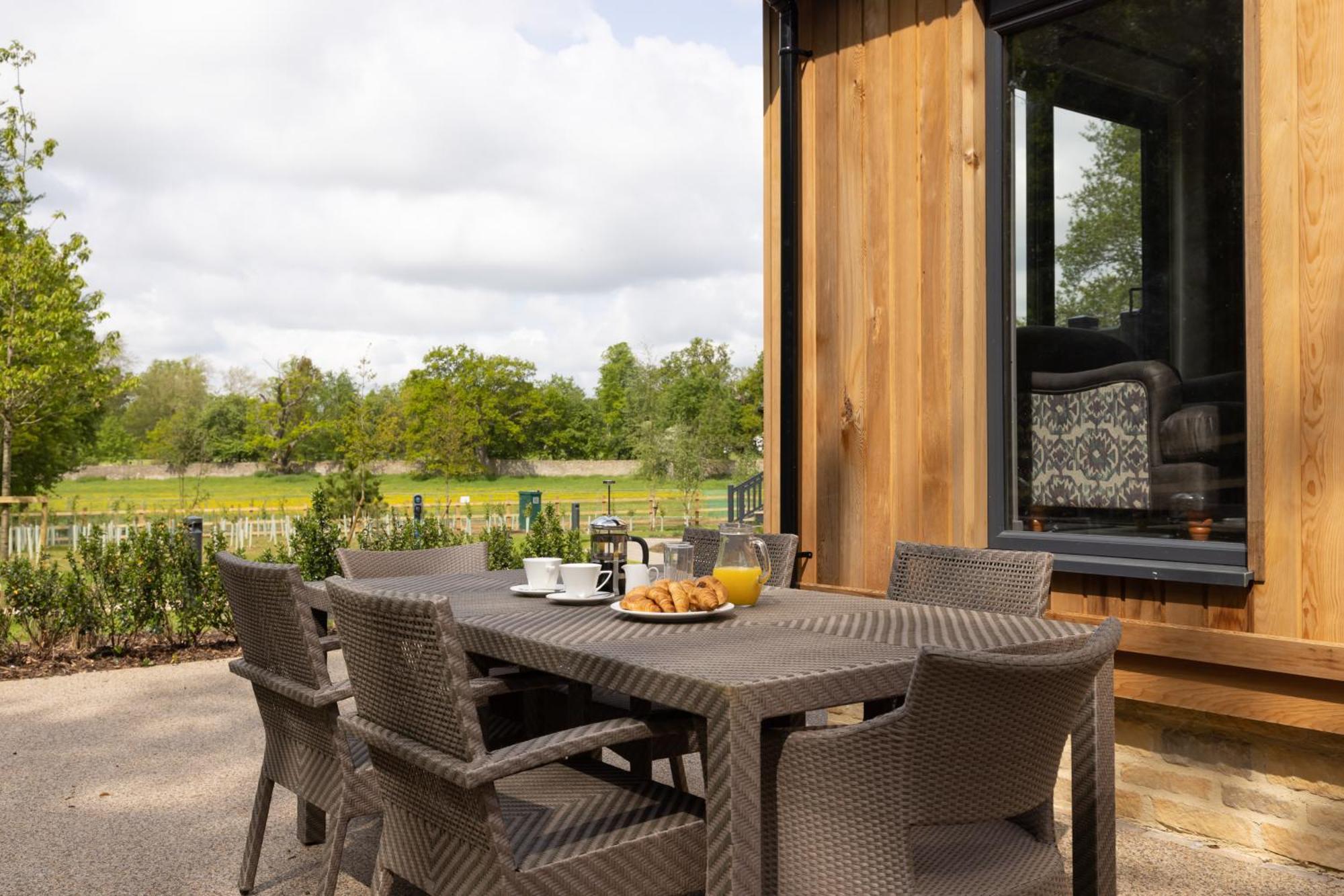 Blenheim Palace Lodge Retreat Woodstock Exterior foto